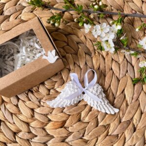 chrzest-ozdoby-anielskie-skrzydla-delikatna-pamiatka